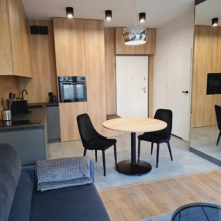 Apartament Expo Z Wanna, Nowa Sukcesja, Bezplatny Parking Przy Ulicy W Nocy Oraz Weekend Lodz  Exterior photo