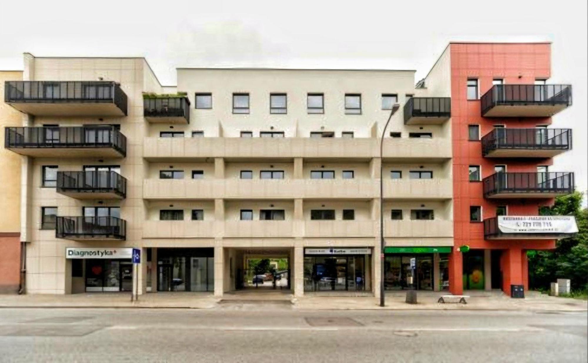 Apartment Expo Z Wanna, Nowa Sukcesja, Bezplatny Parking Przy Ulicy W Nocy Oraz Weekend Lodz (Lodz)